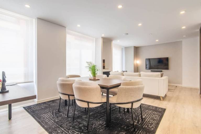 Classy 3BR Apartment in Usaqu n