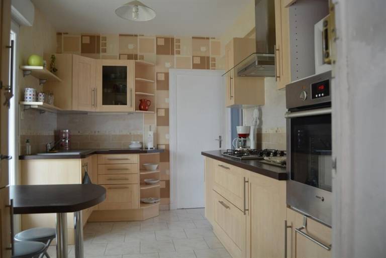 Vacation home with garden & grill | City view — photo 3