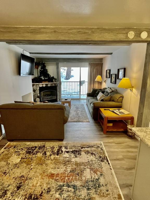 Family-friendly condo with private pool | Close to the ski | Pets allowed — photo 5