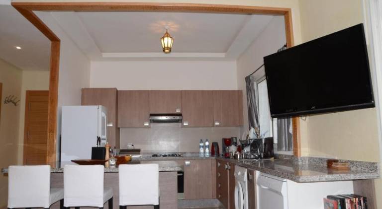 Holiday apartment with pool & patio — photo 5