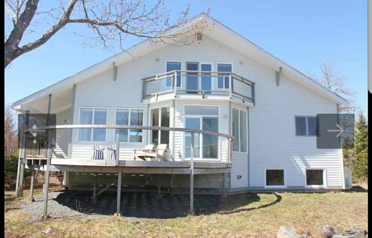 House  Dartmouth
