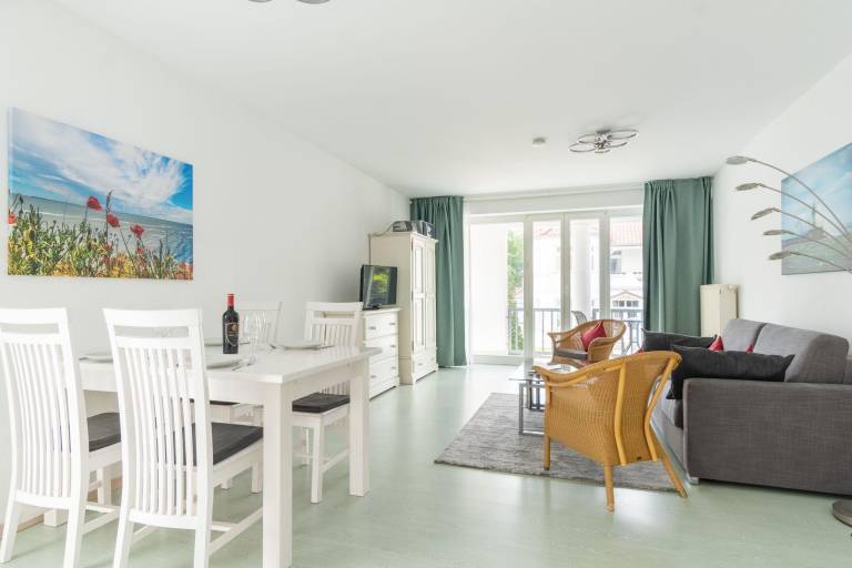 Holiday apartment with 1 room for 4 persons in Binz