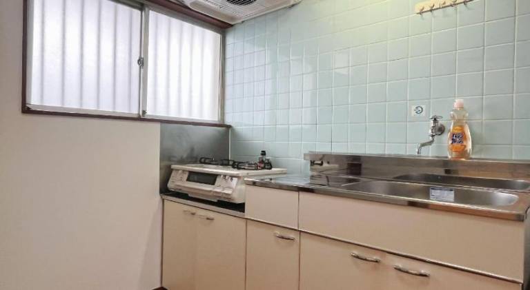 Rental apartment with jacuzzi — photo 3