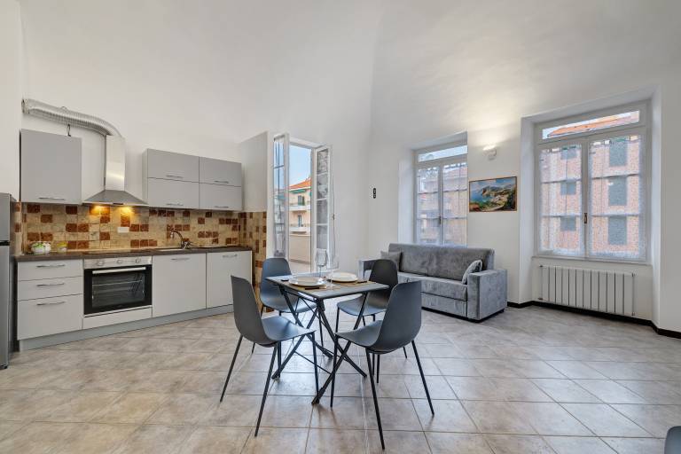 Rental apartment with terrace | City view — photo 4