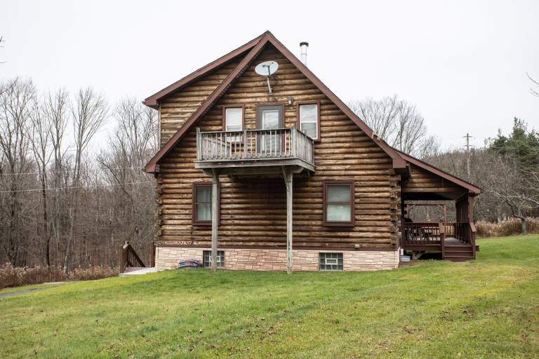 Cabin  Ashford