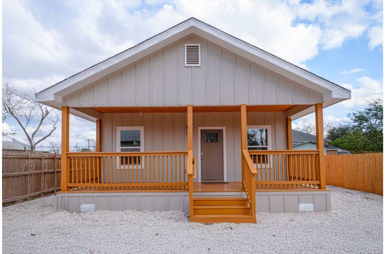 Your Inner City Sanctuary 3BR 2BA Near Riverwalk