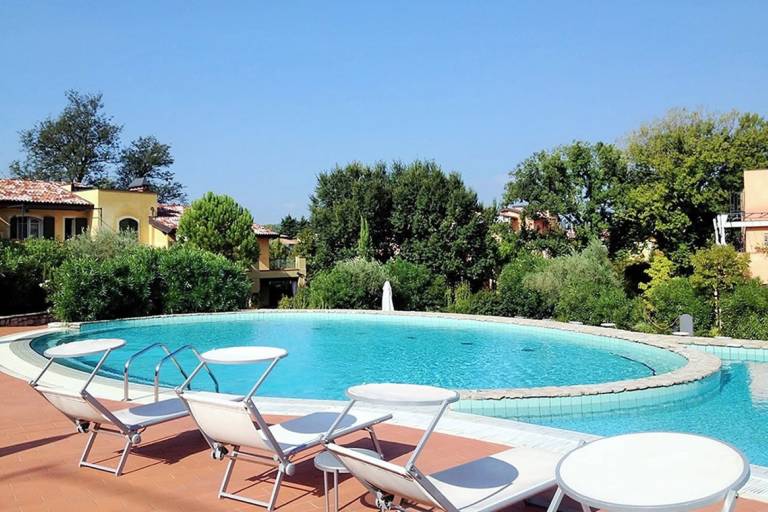 Borgo Torchio C8 By Bookinggardalake