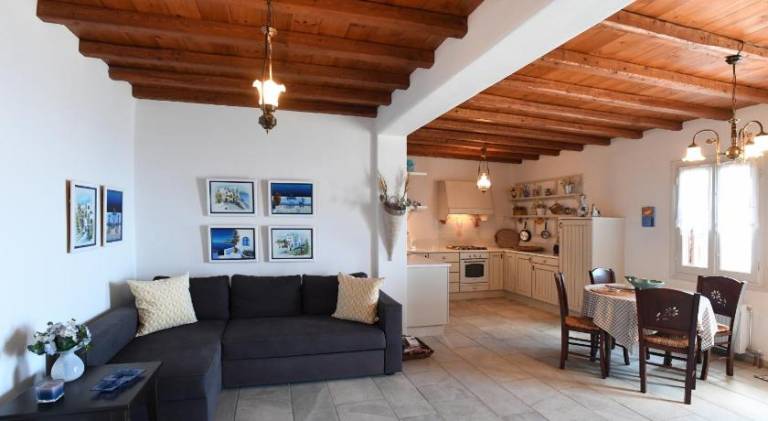 Villa with garden, terrace & pool | Pets allowed — photo 5