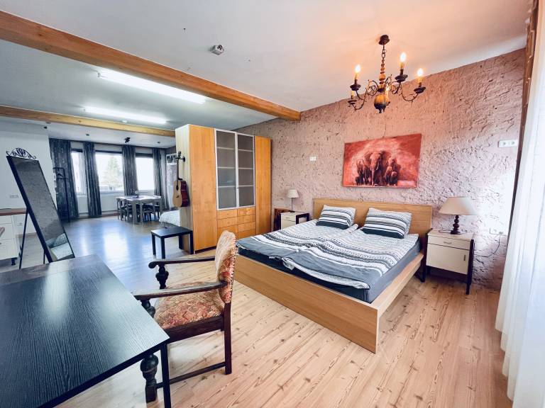 Cosy and spacious studio