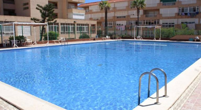 Apartment with pool — photo 3
