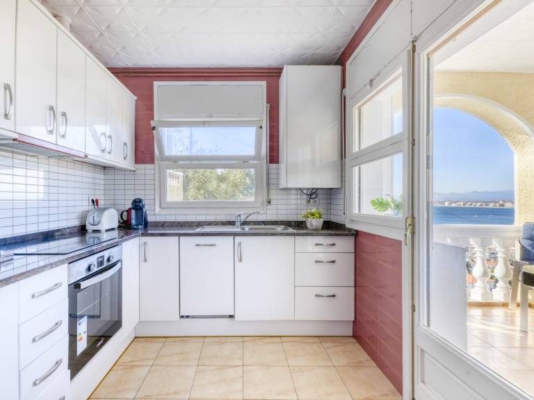 Wonderful vacation home with garden & terrace | Sea view | Dogs allowed — photo 4