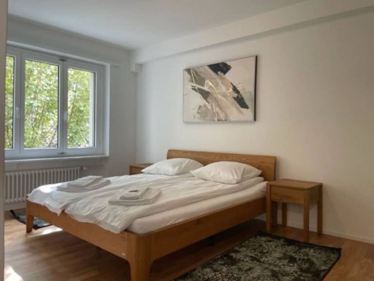 Ferienwohnung Hirslanden