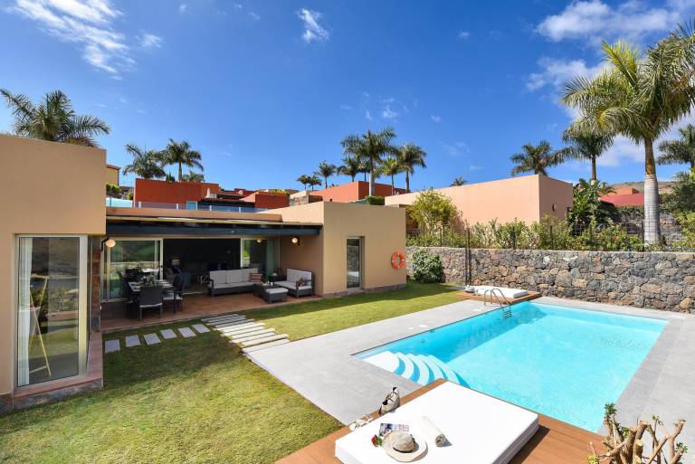Fully equipped villa with private pool, garden & patio | Pet-friendly — photo 3