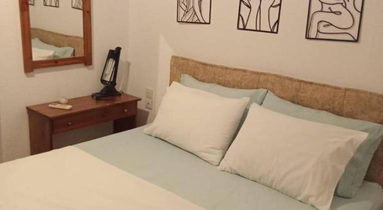 Apartment with terrace in Skopelos