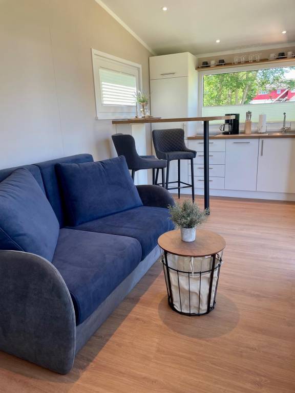 Holiday apartment with patio & garden — photo 3