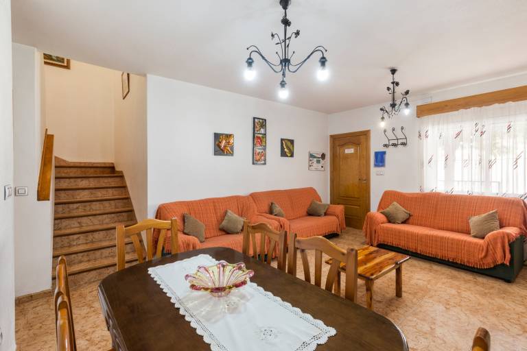 Family-oriented vacation home with garden, BBQ & terrace | Mountain view | Pets are welcome — photo 4