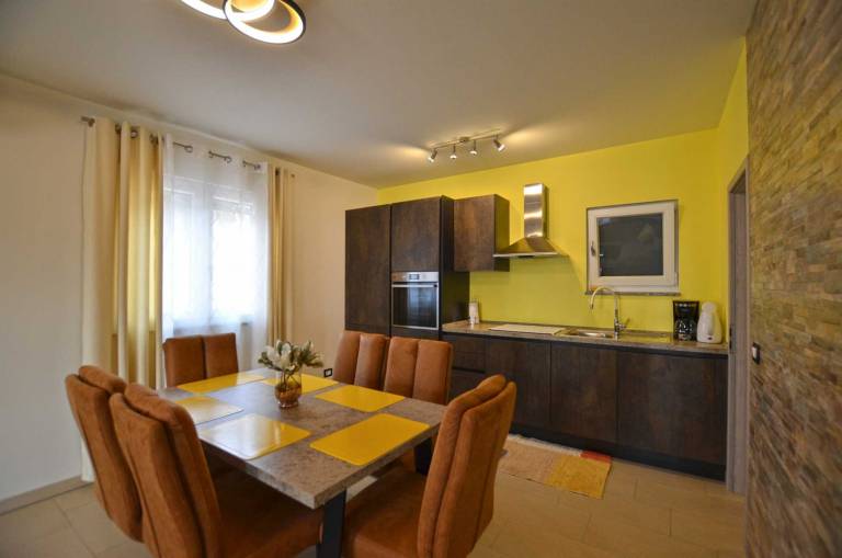 Emilio Apartment with private terace — photo 4