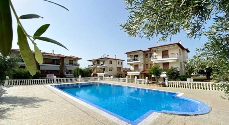 Holiday apartment with patio & yard | Close to the beach | Dogs allowed in Sithonia