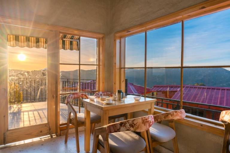 Viable Inn in Almora