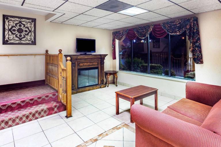 Super 8 By Wyndham Morristown/South — photo 2