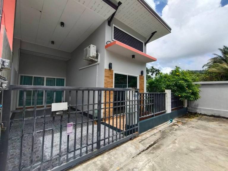 Vacation home with garden | Good for workation | Dogs allowed in Sa Khu