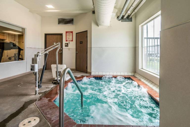 Comfort Inn & Suites Hermiston South — photo 4
