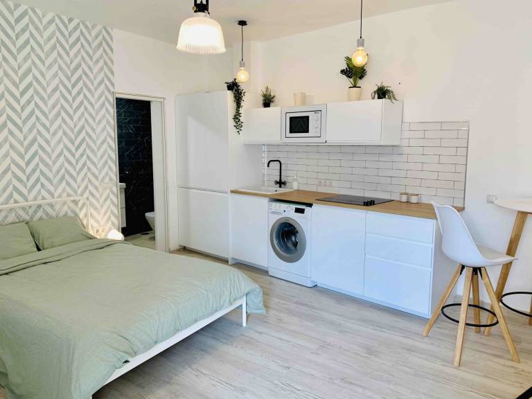 Rooftop Apartment with Stunning Views in Málaga - Ideal for Beach Lovers — photo 2