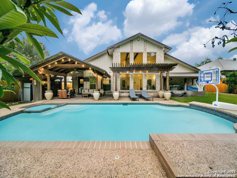 House Hill Country Village
