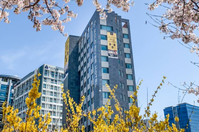 Gold River Hotel in Seoul
