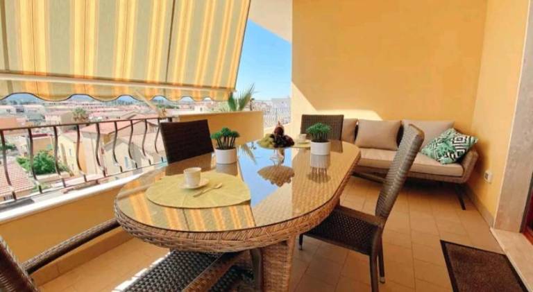 Apartment with terrace — photo 3