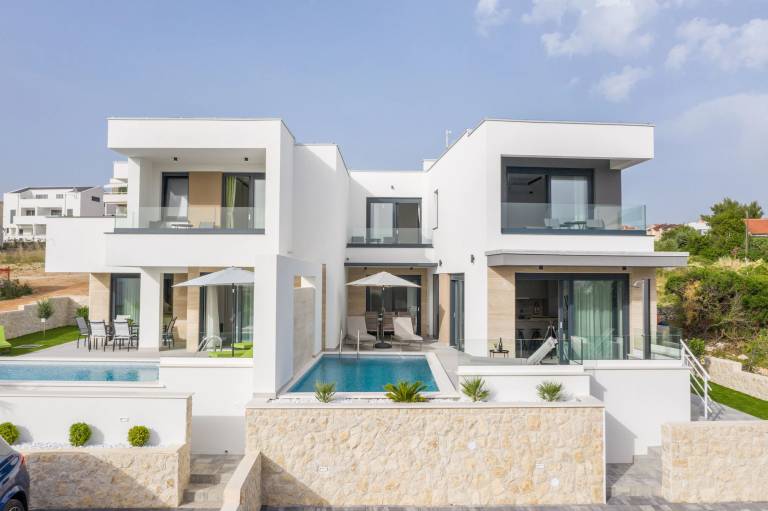 House  Novalja