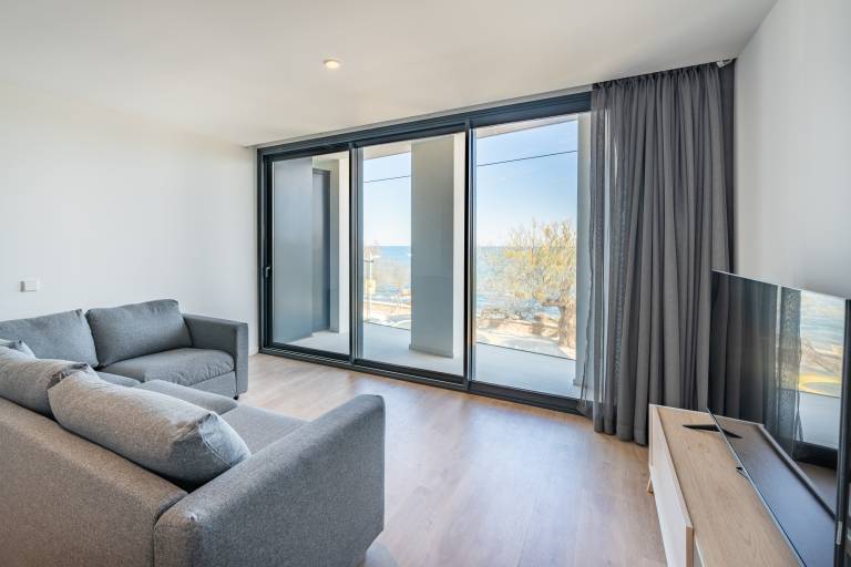 Rental apartment with pool & terrace — photo 2