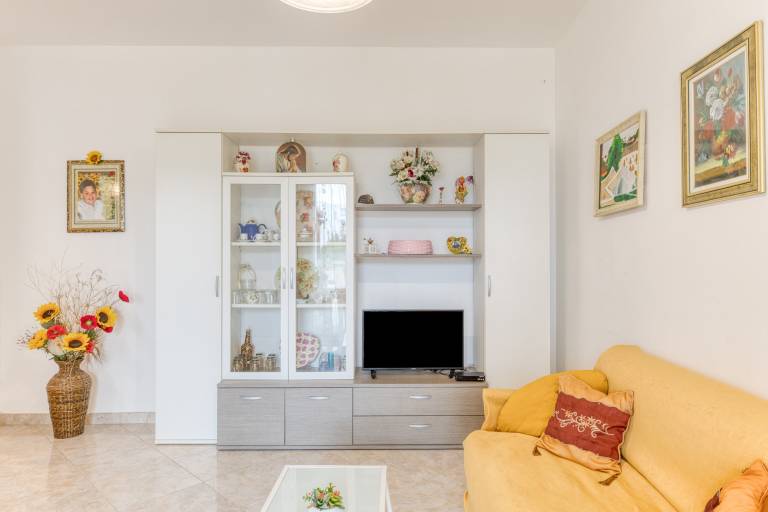 Holiday Home 'Villetta Pitagora' with Private Terrace and Air Conditioning — photo 5