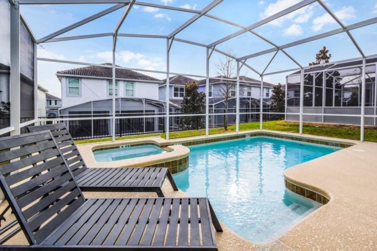 Villa with pool in Osceola, FL