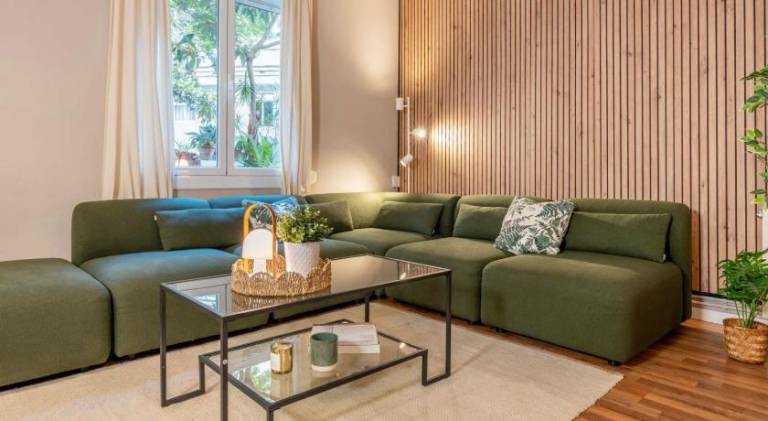 Apartment with garden, hot tub & terrace | Close to Sagrada Família in Barcelona