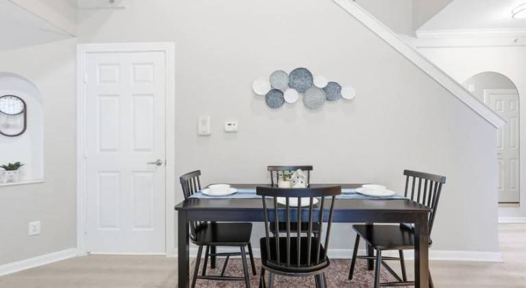 Chick modern Haven Elegant stay with modern views in Addison, TX