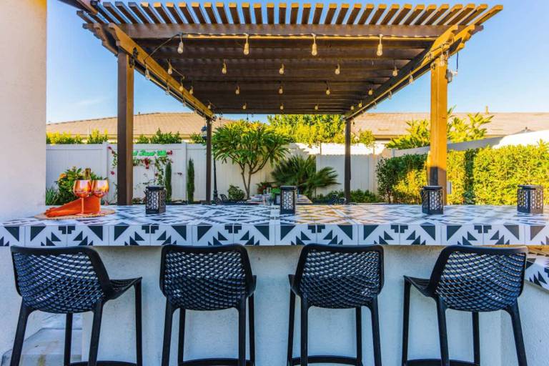 Family-oriented lovely vacation home with private pool | Pets allowed — photo 5