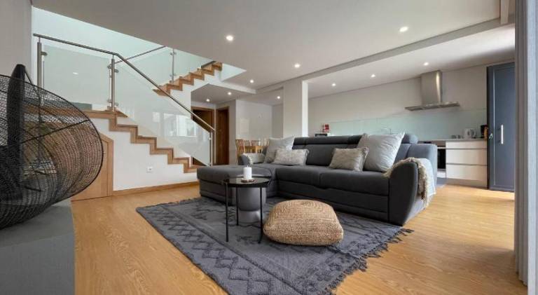 Fully equipped house with barbecue, private pool & yard | Dogs allowed — photo 3