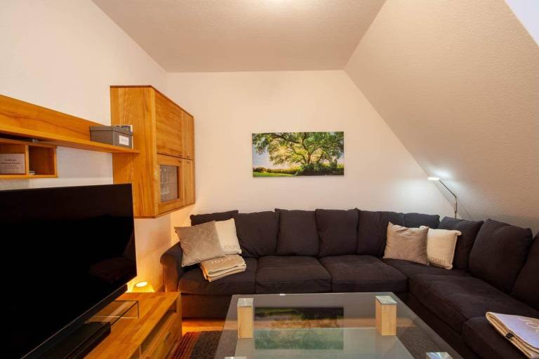 Rental apartment with 3 rooms for 6 persons — photo 4