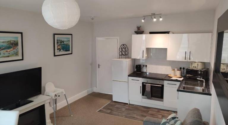 Holiday apartment with 3 rooms for 6 persons — photo 3