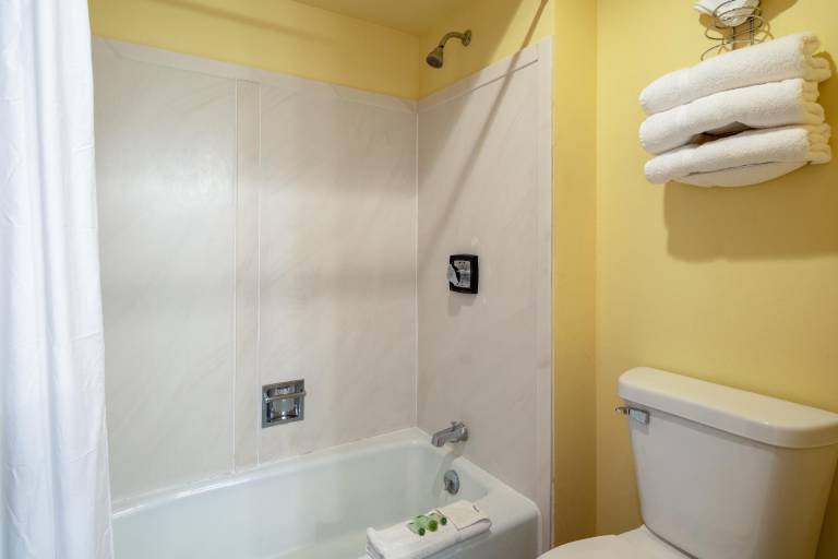 Travelodge Merrill — photo 4