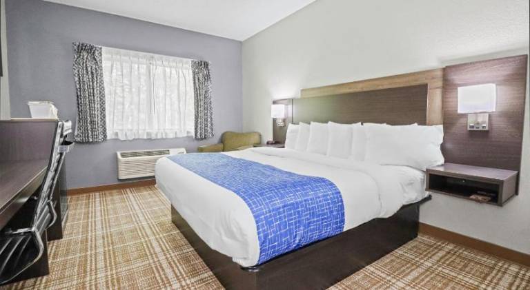 GrandStay Hotel & Suites Minocqua in Minocqua, WI