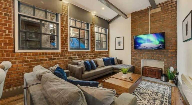 Holiday apartment | Near Albert Dock in Liverpool
