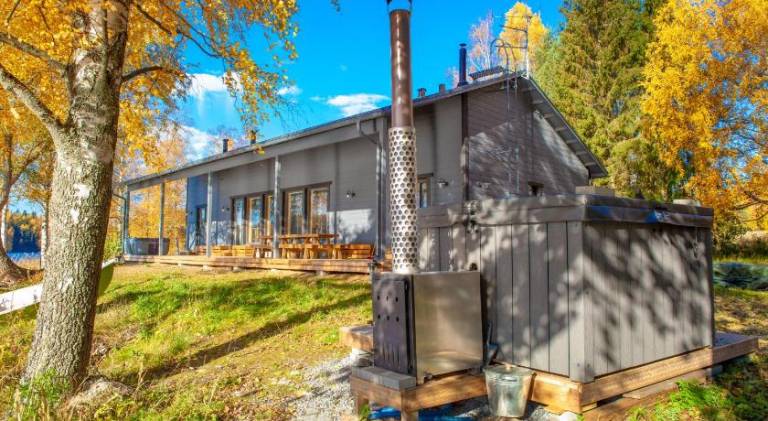 Villa with hot tub | Dogs allowed in Hameenlinna