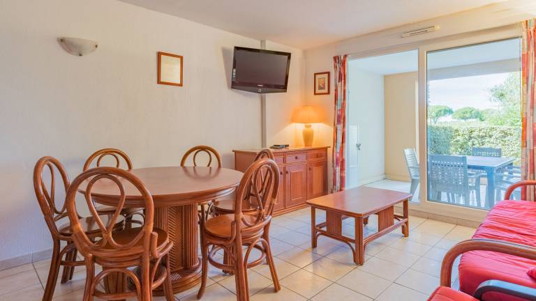Rental apartment with pool, garden & terrace | Pet-friendly — photo 2