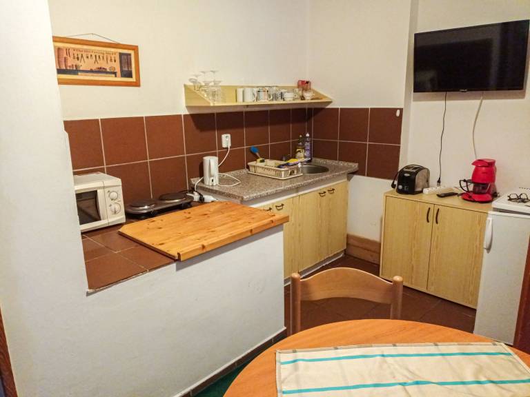 Rental apartment with barbecue & garden — photo 2