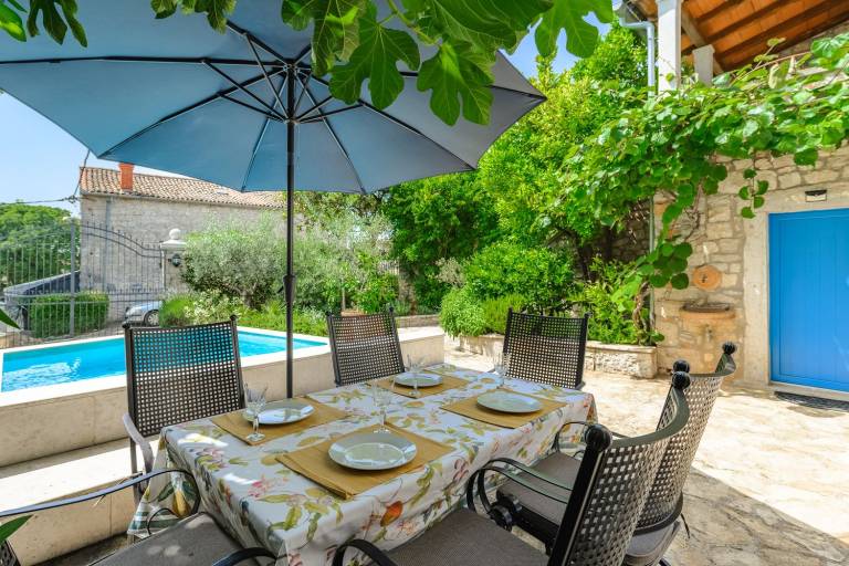 Fascinating villa with sauna, sea view, steam bath, private pool, air conditioning — photo 2