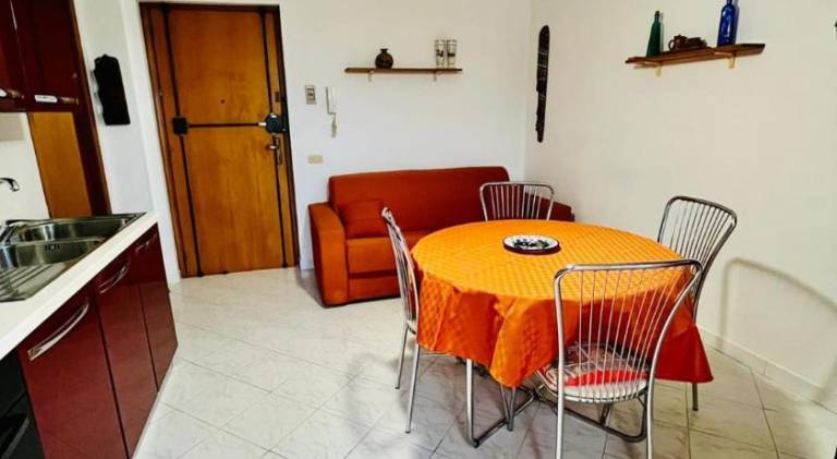 Holiday apartment with garden — photo 4