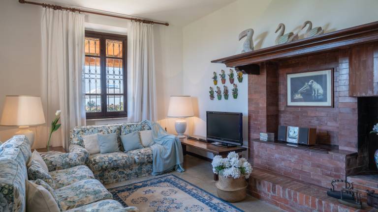 Villa with barbecue, patio & private pool | Garden view | Suitable for remote work — photo 4