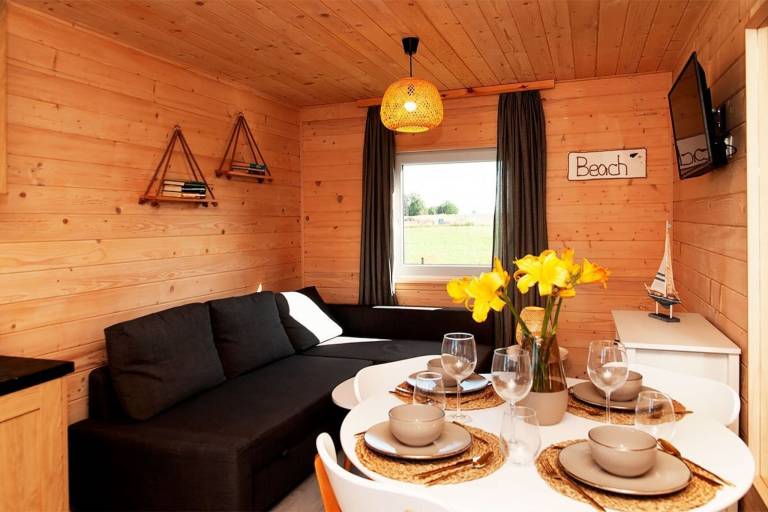Family-oriented charming vacation home with terrace, jacuzzi & yard | Dogs allowed — photo 3